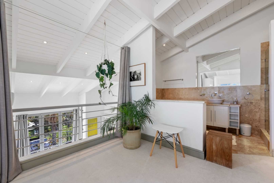 3 Bedroom Property for Sale in Bakoven Western Cape